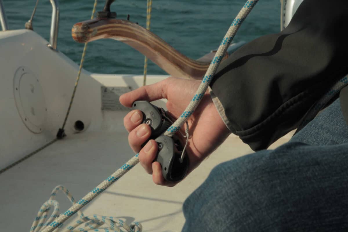 Karver KJH Jaws Handle Cleat – Grey